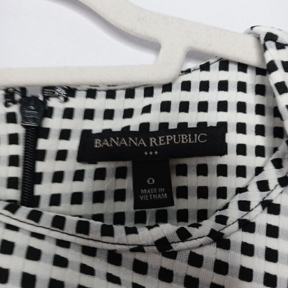 Banana Republic midi ruffle bottom dress size 0 - Picture 3 of 6